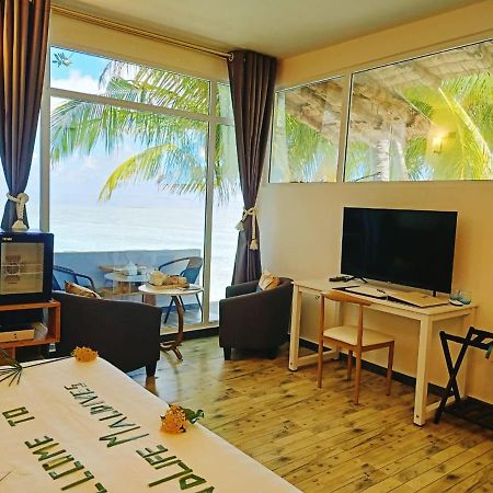 Island Life Maldives Retreat & Spa Magoodhoo Εξωτερικό φωτογραφία