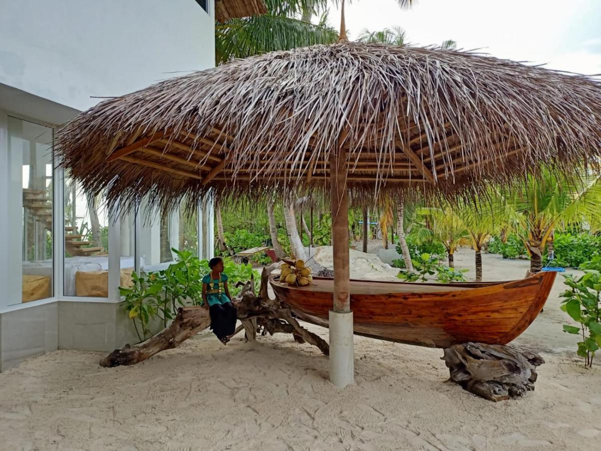 Island Life Maldives Retreat & Spa Magoodhoo Εξωτερικό φωτογραφία