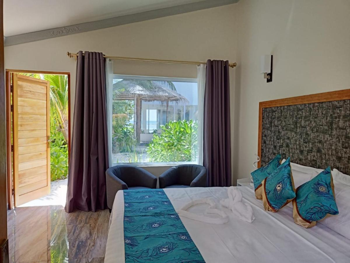 Island Life Maldives Retreat & Spa Magoodhoo Εξωτερικό φωτογραφία