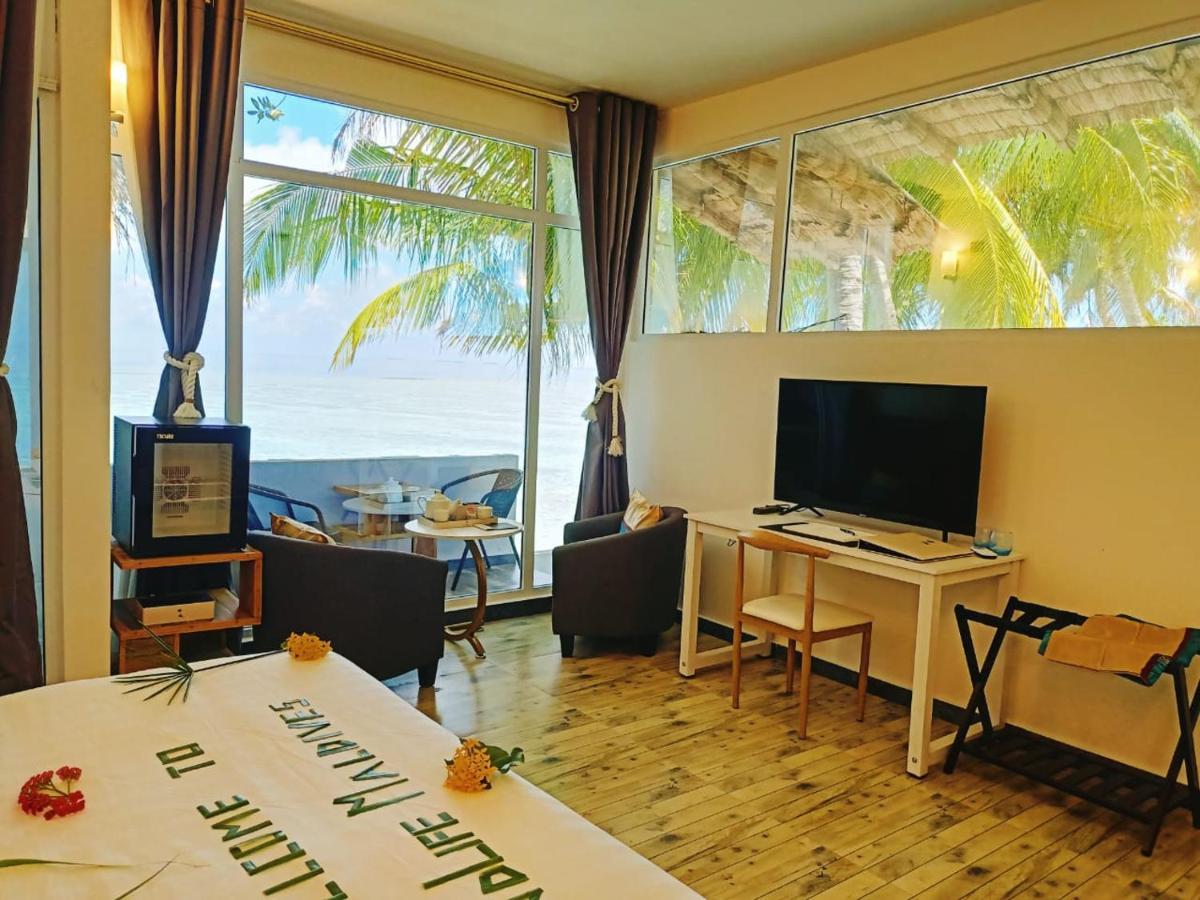 Island Life Maldives Retreat & Spa Magoodhoo Εξωτερικό φωτογραφία