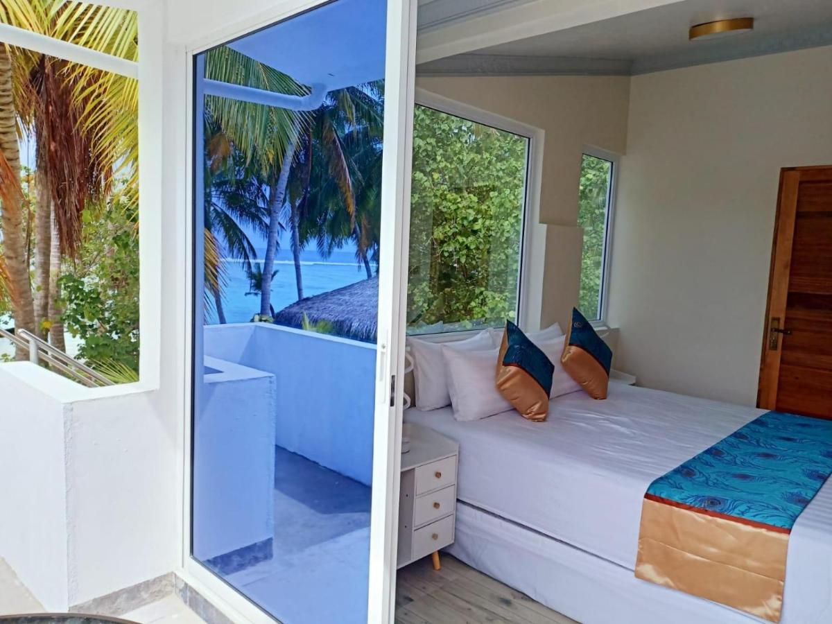 Island Life Maldives Retreat & Spa Magoodhoo Εξωτερικό φωτογραφία