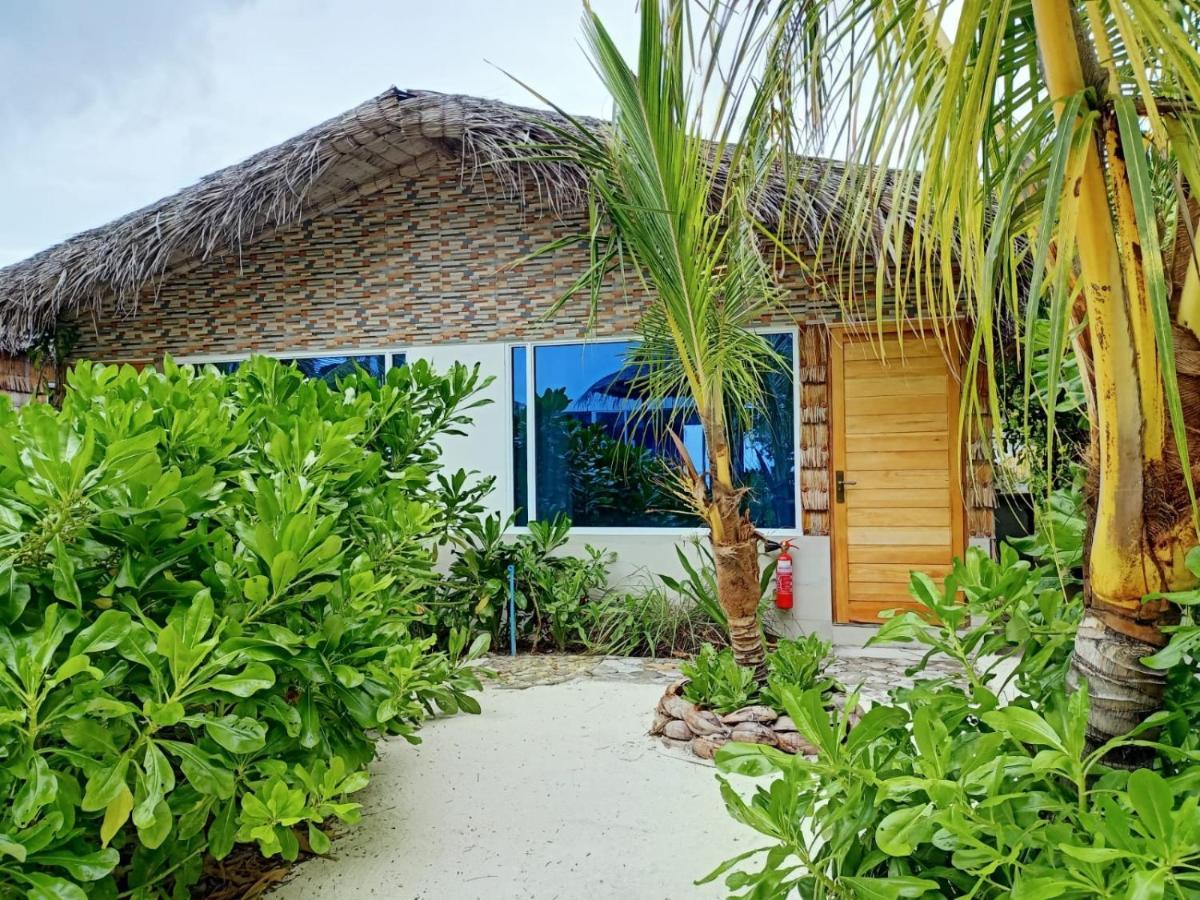 Island Life Maldives Retreat & Spa Magoodhoo Εξωτερικό φωτογραφία