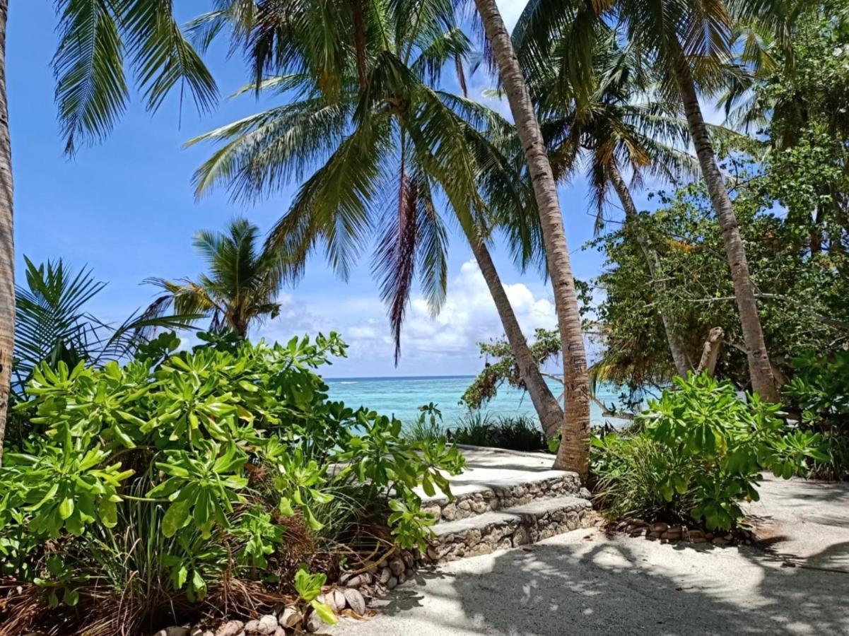 Island Life Maldives Retreat & Spa Magoodhoo Εξωτερικό φωτογραφία